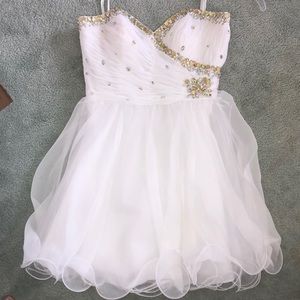 Short White Party/Prom dress